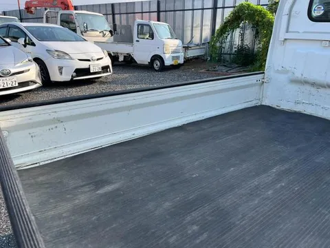 Nissan Clipper Truck