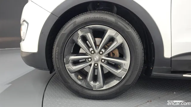 Hyundai Grand Santa Fe (Maxcruz)