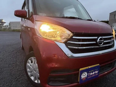 Nissan Dayz Roox