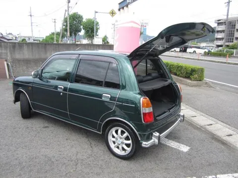 Daihatsu Mira Gino