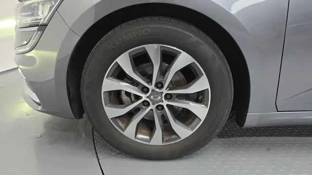 Renault Talisman (SM6)