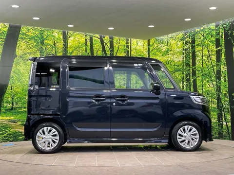 Suzuki Spacia Custom