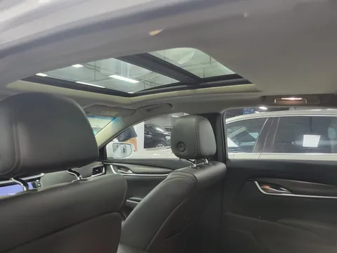 Cadillac XTS
