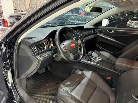 Hongqi H7