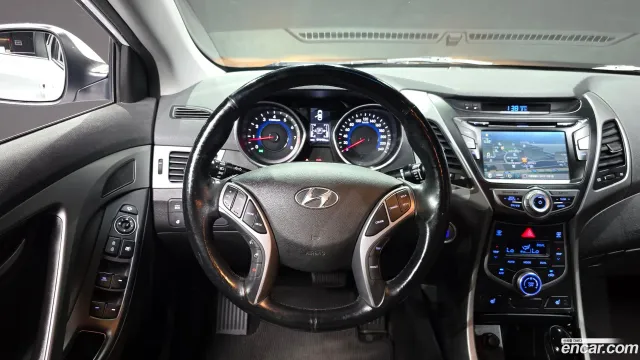 Hyundai Elantra (Avante)