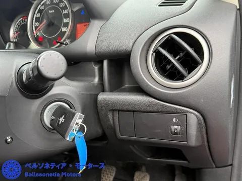 Mazda Mazda2 (Demio)