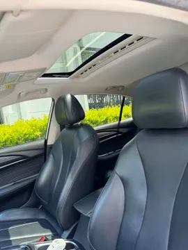 Roewe i5
