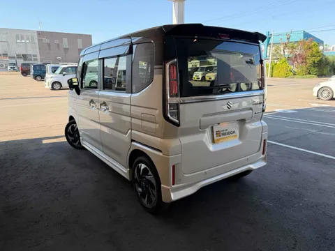 Suzuki Spacia Custom