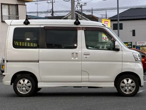 Daihatsu Atrai Wagon