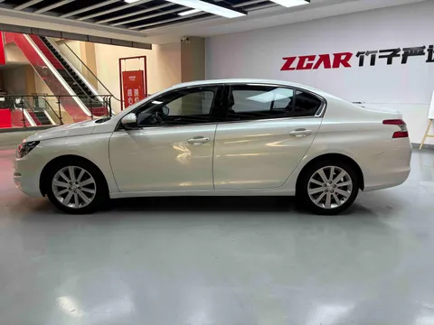 Peugeot 408