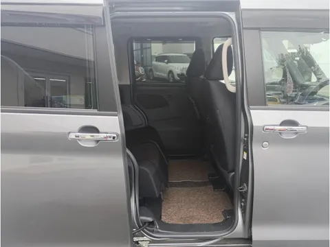 Mitsubishi eK X Space