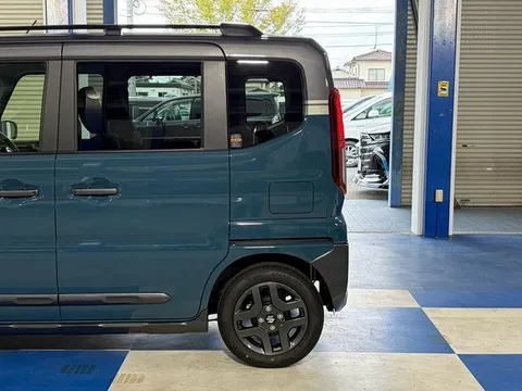 Suzuki Spacia Gear