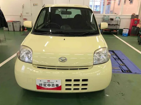 Daihatsu Esse