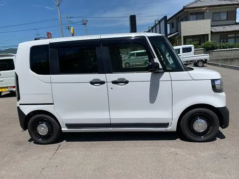Honda N-BOX Joy