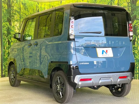 Mitsubishi Delica Mini