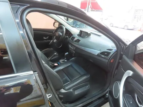 Renault SM3