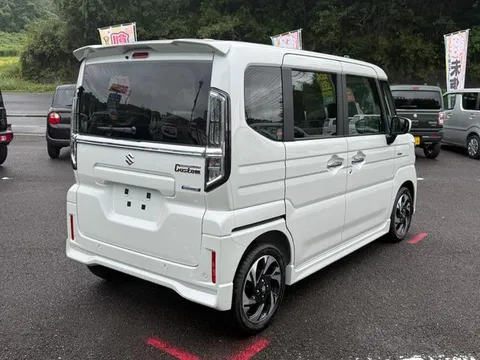 Suzuki Spacia Custom