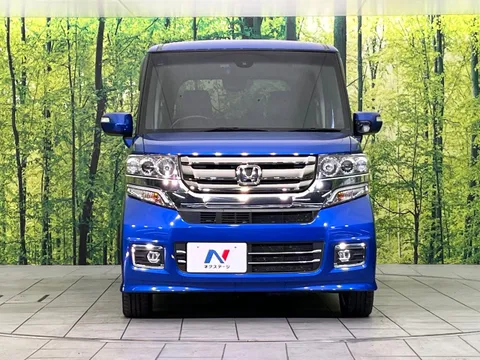 Honda N-BOX Custom
