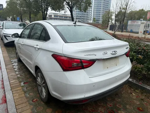 Chery Arrizo 5