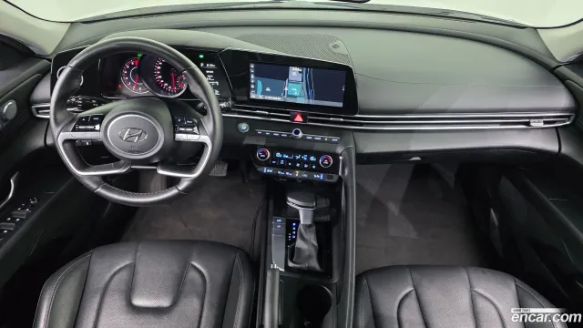 Hyundai Elantra (Avante)