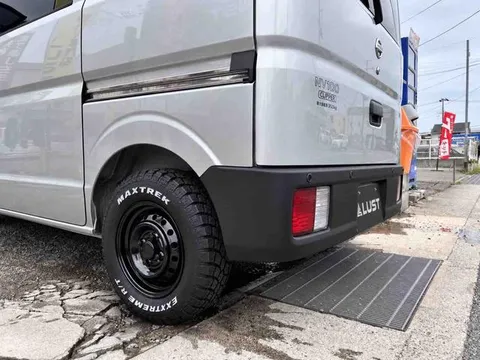 Nissan Clipper