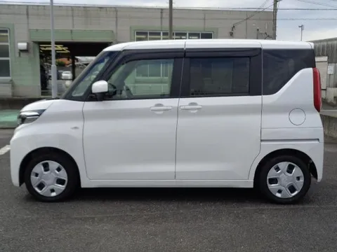 Mitsubishi eK Space