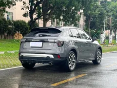 Lynk & Co 02