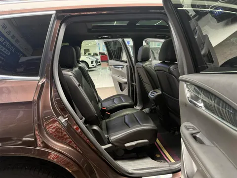Cadillac XT6