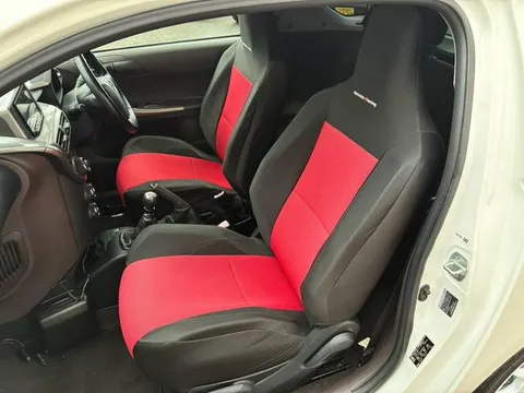 Toyota iQ