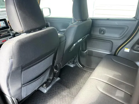 Suzuki Spacia Gear
