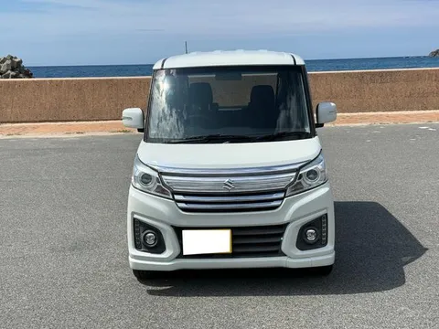 Suzuki Spacia Custom