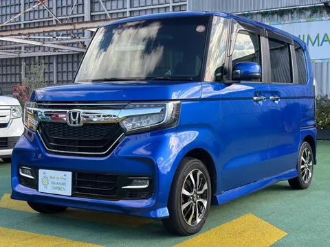 Honda N-BOX Custom