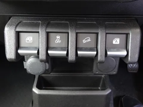 Suzuki Jimny Sierra
