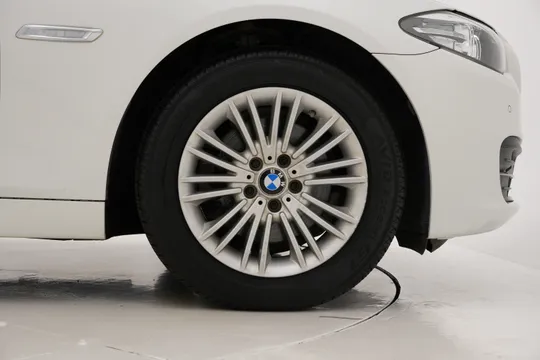 BMW BMW
