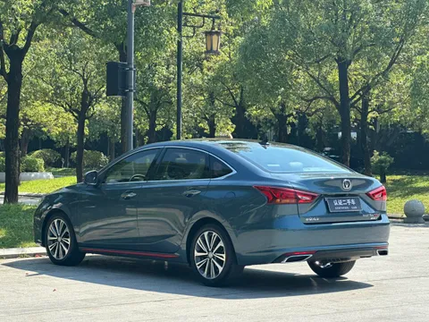 Changan Raeton CC