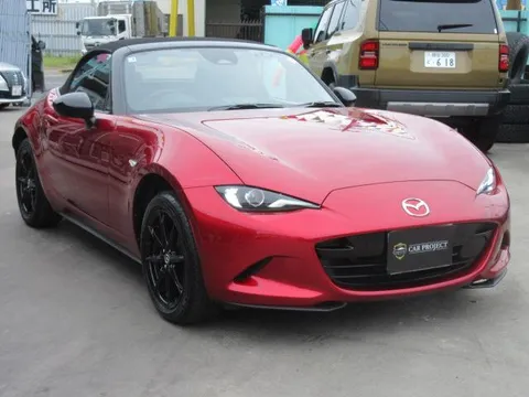 Mazda MX-5 (Roadster)