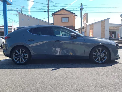 Mazda MAZDA3 Fastback