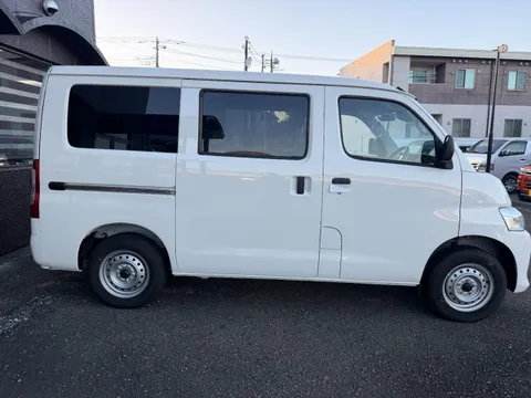 Toyota TownAce Van