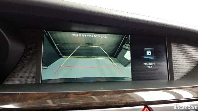 Genesis G90 (EQ900)