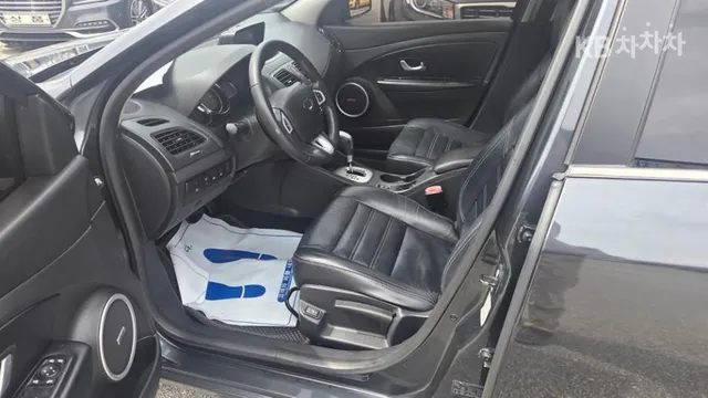 Renault SM3