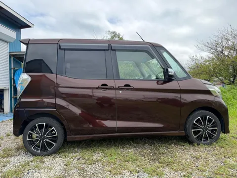 Nissan Dayz Roox