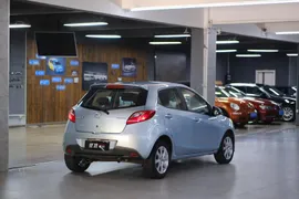 Mazda Mazda 2