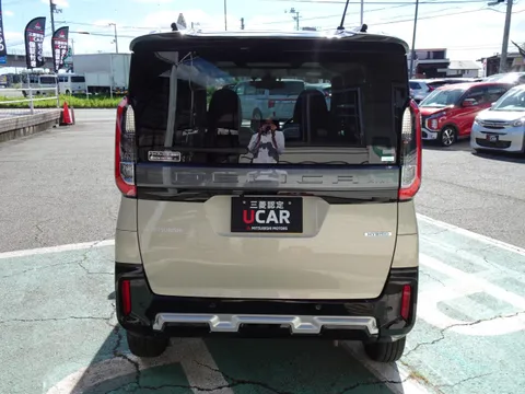 Mitsubishi Delica Mini