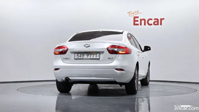 Renault SM3
