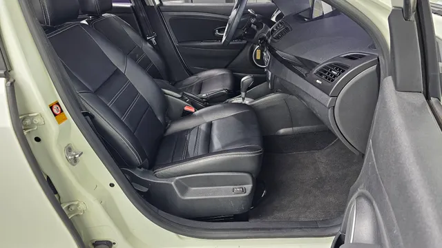 Renault SM3