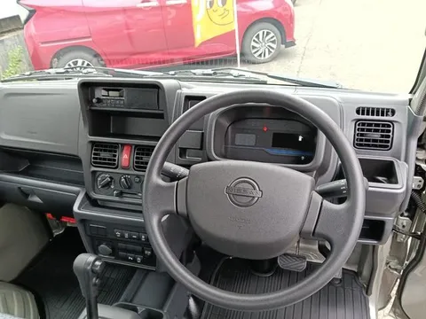 Nissan Clipper Truck