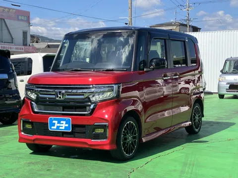 Honda N-BOX Custom