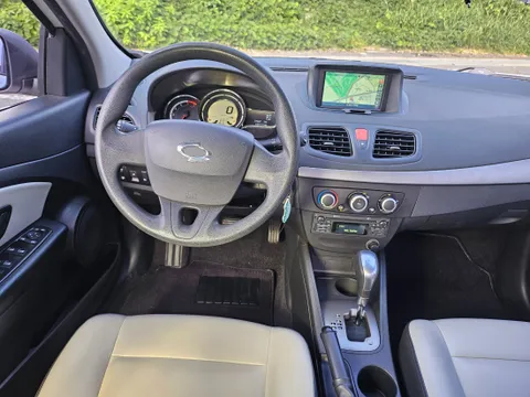 Renault SM3