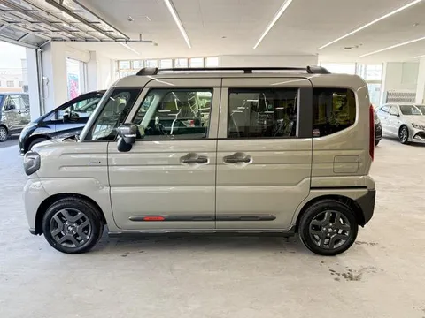 Suzuki Spacia Gear