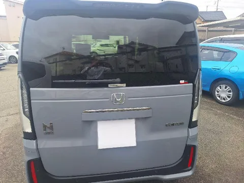 Honda N-BOX Custom